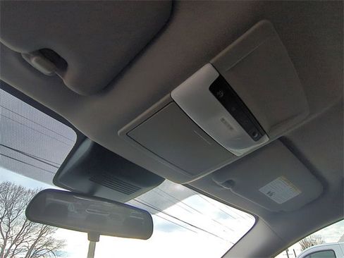 Used 2024 Nissan Sentra SV image 28