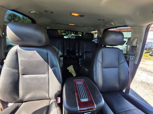 Used 2012 Cadillac Escalade 2WD image 24