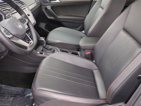 Used 2024 Volkswagen Tiguan Wolfsburg Edition AWD/4WD image 15