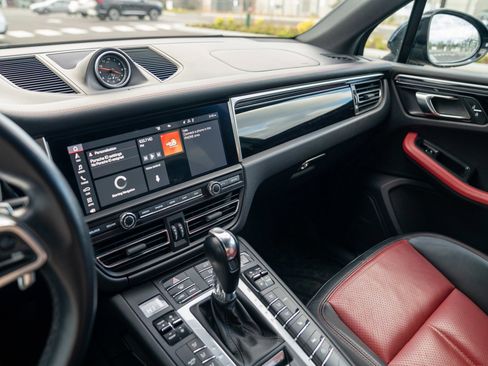 Used 2020 Porsche Macan S image 15