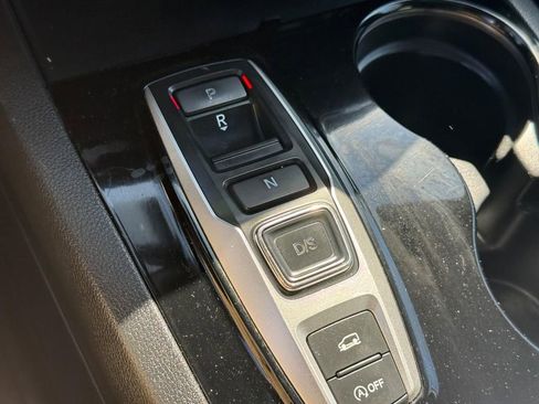 Used 2016 Honda Pilot Touring image 24
