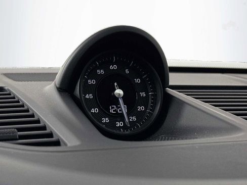 Used 2024 Porsche 911 Carrera image 17