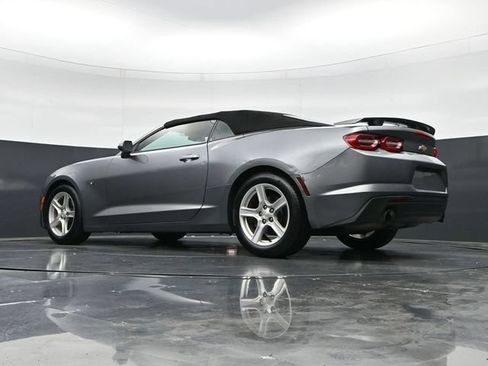 Used 2020 Chevrolet Camaro LT RWD image 41