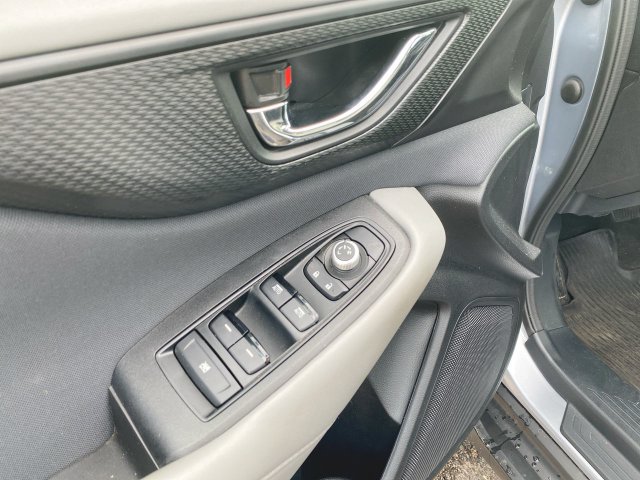 Used 2022 Subaru Outback Premium AWD/4WD image 21