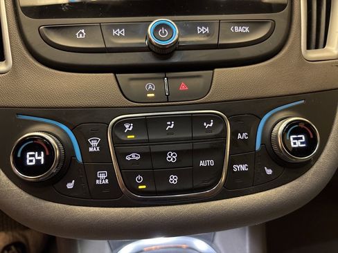 Used 2023 Chevrolet Malibu LT image 18