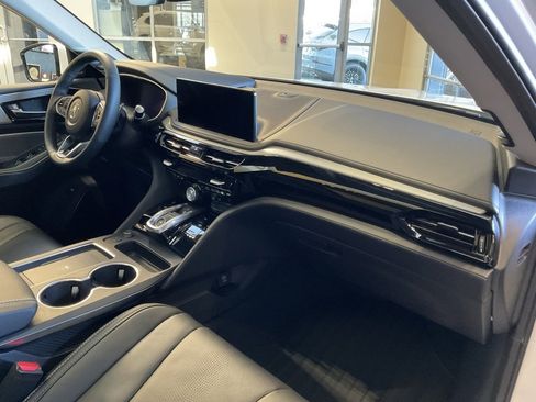 Certified 2025 Acura MDX w/ Technology Package image 21