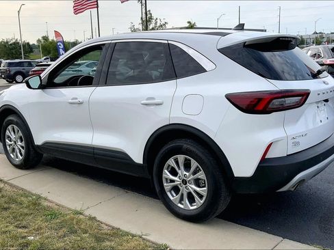 Used 2024 Ford Escape Active w/ Tech Pack #1 AWD/4WD image 2