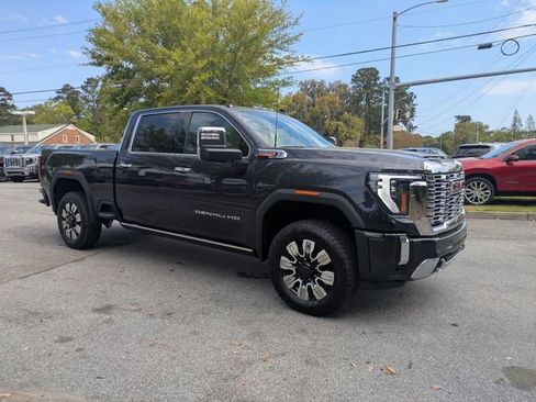 New 2026 GMC Sierra 2500 Denali w/ Denali Reserve Package image 3