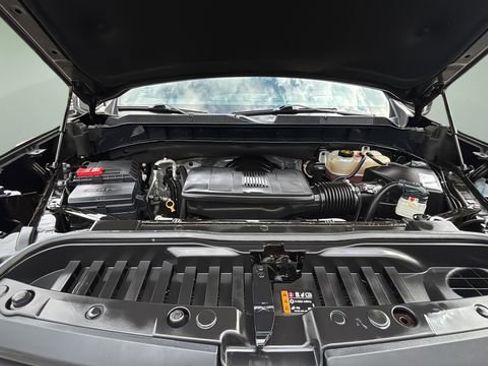 Used 2019 Chevrolet Silverado 1500 High Country w/ High Country Premium Package image 33