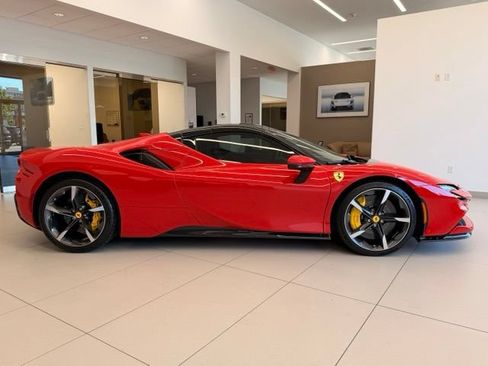 Used 2023 Ferrari SF90 Spider AWD/4WD image 6