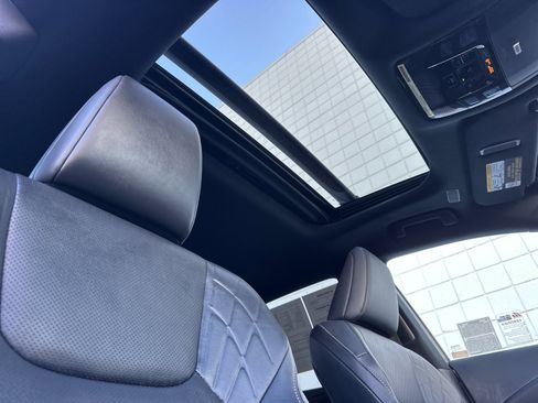 Used 2024 Lexus RX 350 Premium image 16