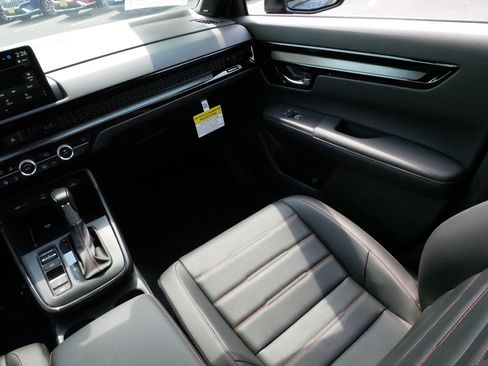 Certified 2026 Honda CR-V Sport Touring image 11