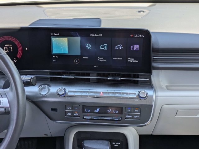 Used 2025 Hyundai Kona SEL FWD image 19