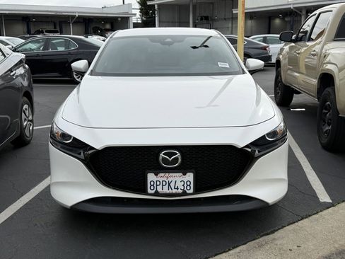 Used 2019 MAZDA MAZDA3 Base image 2