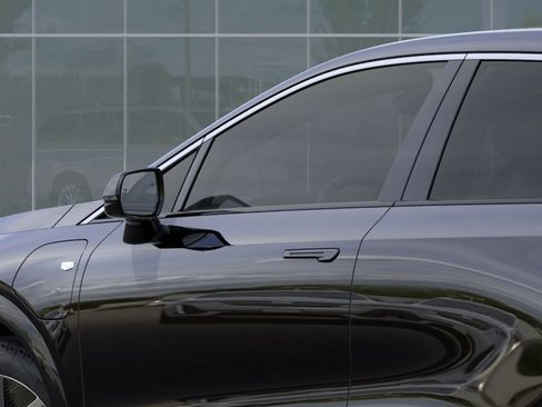 New 2026 Cadillac Optiq Luxury 2 RWD image 12