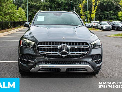 Used 2025 Mercedes-Benz GLE 450e 4MATIC w/ Winter Package image 9