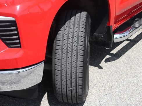 Used 2025 Chevrolet Silverado 1500 LT RWD image 45