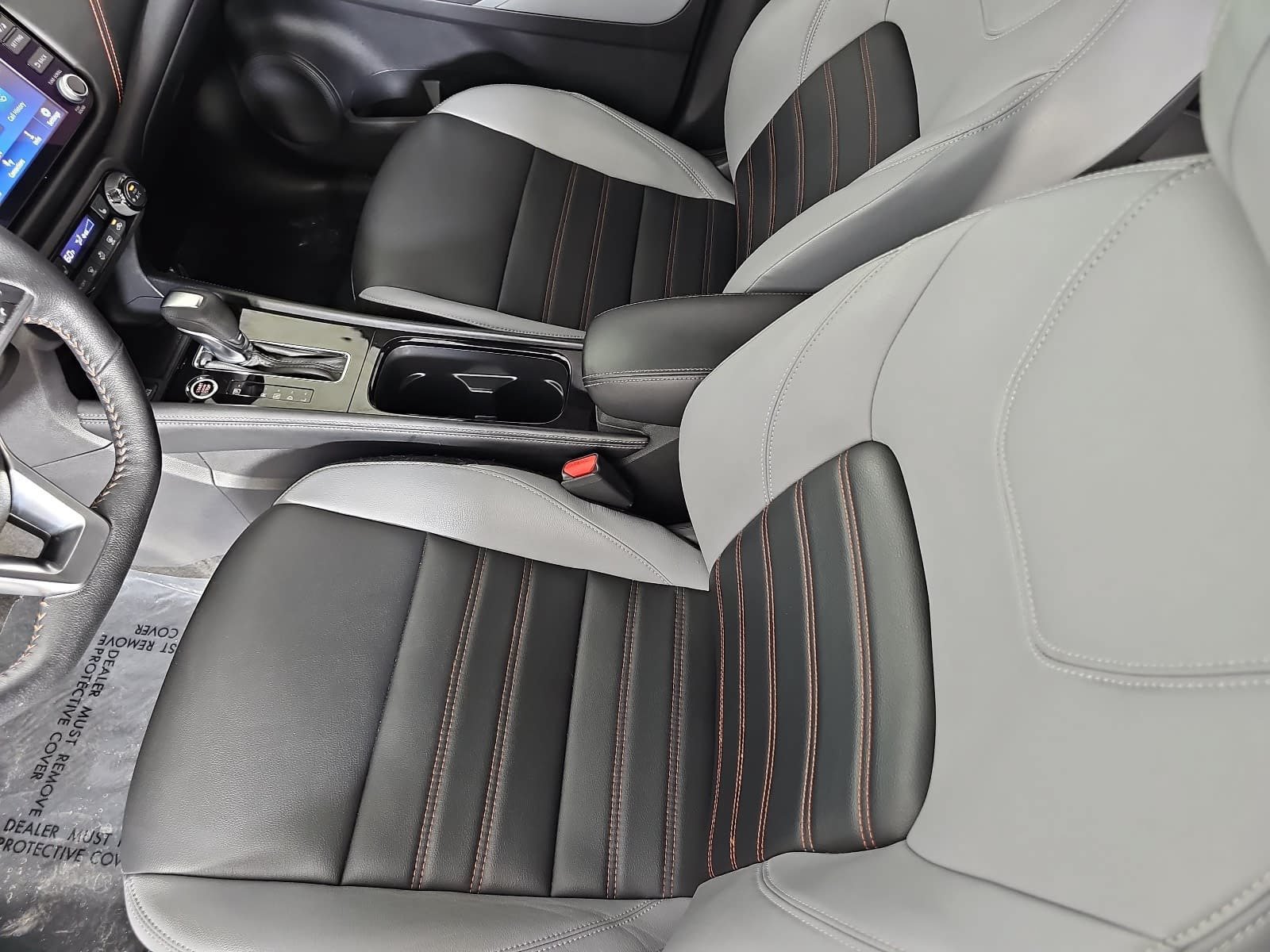 Used 2022 Nissan Kicks SR w/ Premium Package FWD image 15