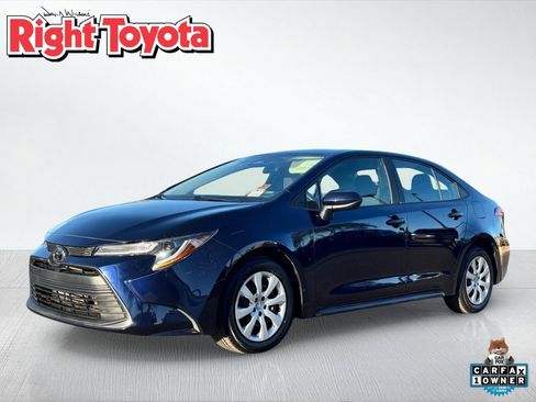 Certified 2024 Toyota Corolla LE FWD image 1