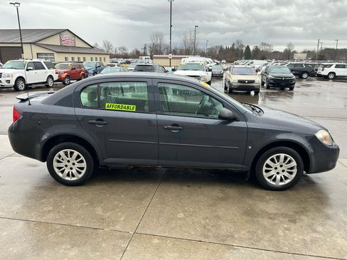 Used 2009 Pontiac G5 image 4