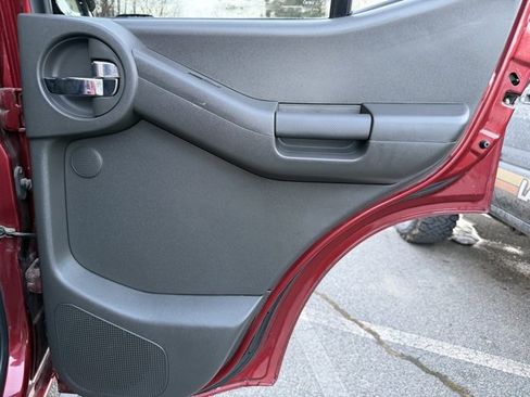 Used 2015 Nissan Xterra PRO-4X w/ Pro-4x Leather Package image 32