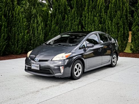 Used 2012 Toyota Prius Four w/ Deluxe Solar Roof Pkg FWD image 5