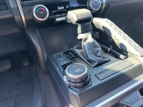 Certified 2026 Toyota 4Runner SR5 AWD/4WD image 29