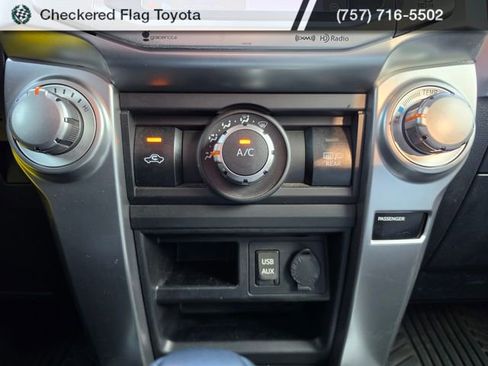 Used 2018 Toyota 4Runner SR5 Premium image 18