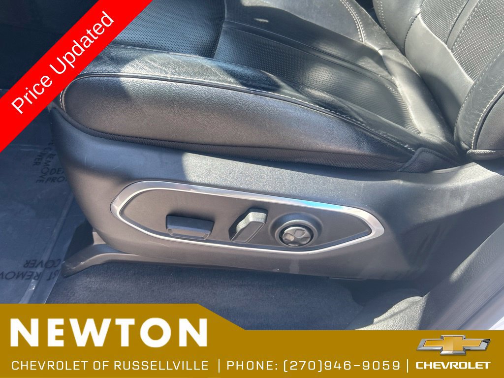 Used 2023 Jeep Wagoneer 4WD w/ Premium Group I image 6