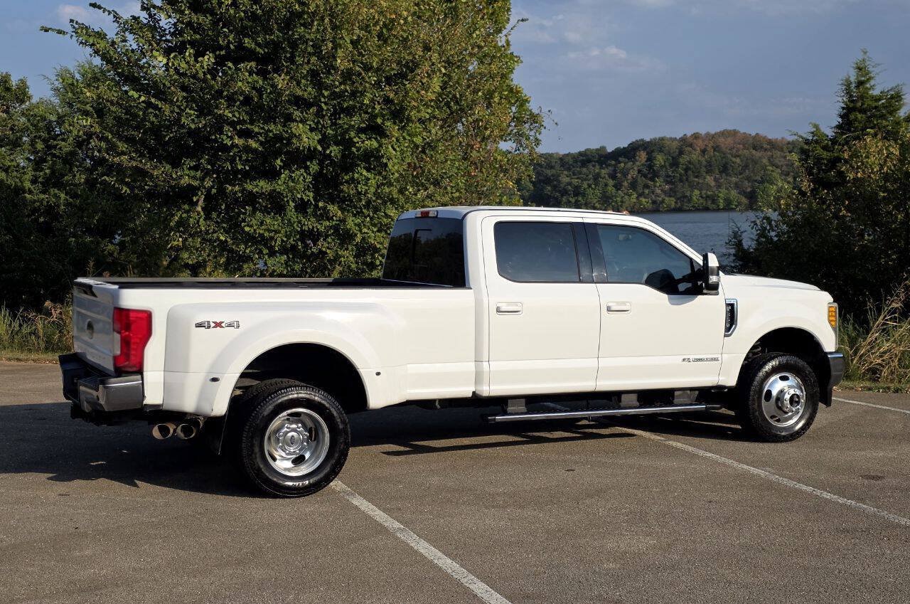 Used 2017 Ford F350 Lariat AWD/4WD image 21
