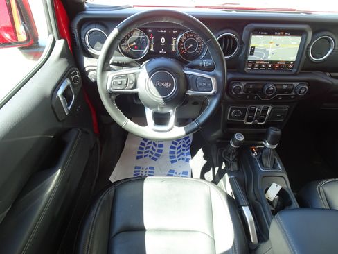 Used 2022 Jeep Gladiator Overland w/ Popular Equipment Package AWD/4WD image 13