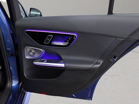 Used 2022 Mercedes-Benz C 300 Sedan image 15