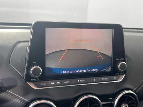 Used 2020 Nissan Sentra SV FWD image 13