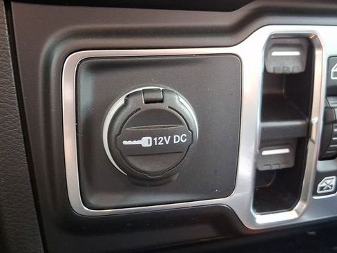 Used 2023 Jeep Wrangler Unlimited Sport AWD/4WD image 23