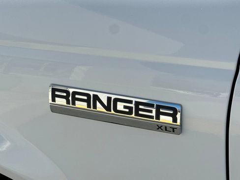 Used 2011 Ford Ranger XLT image 22