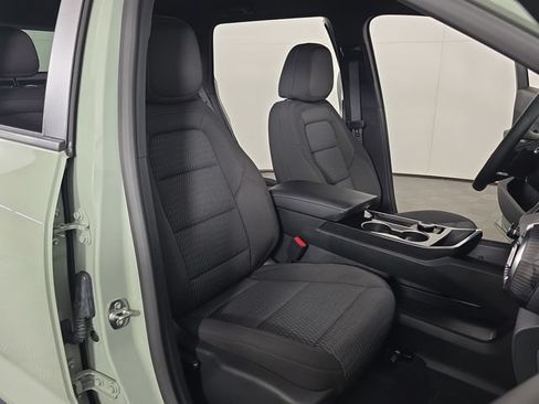 Used 2026 Chevrolet Equinox LT w/ Safety and Technology Package FWD image 28