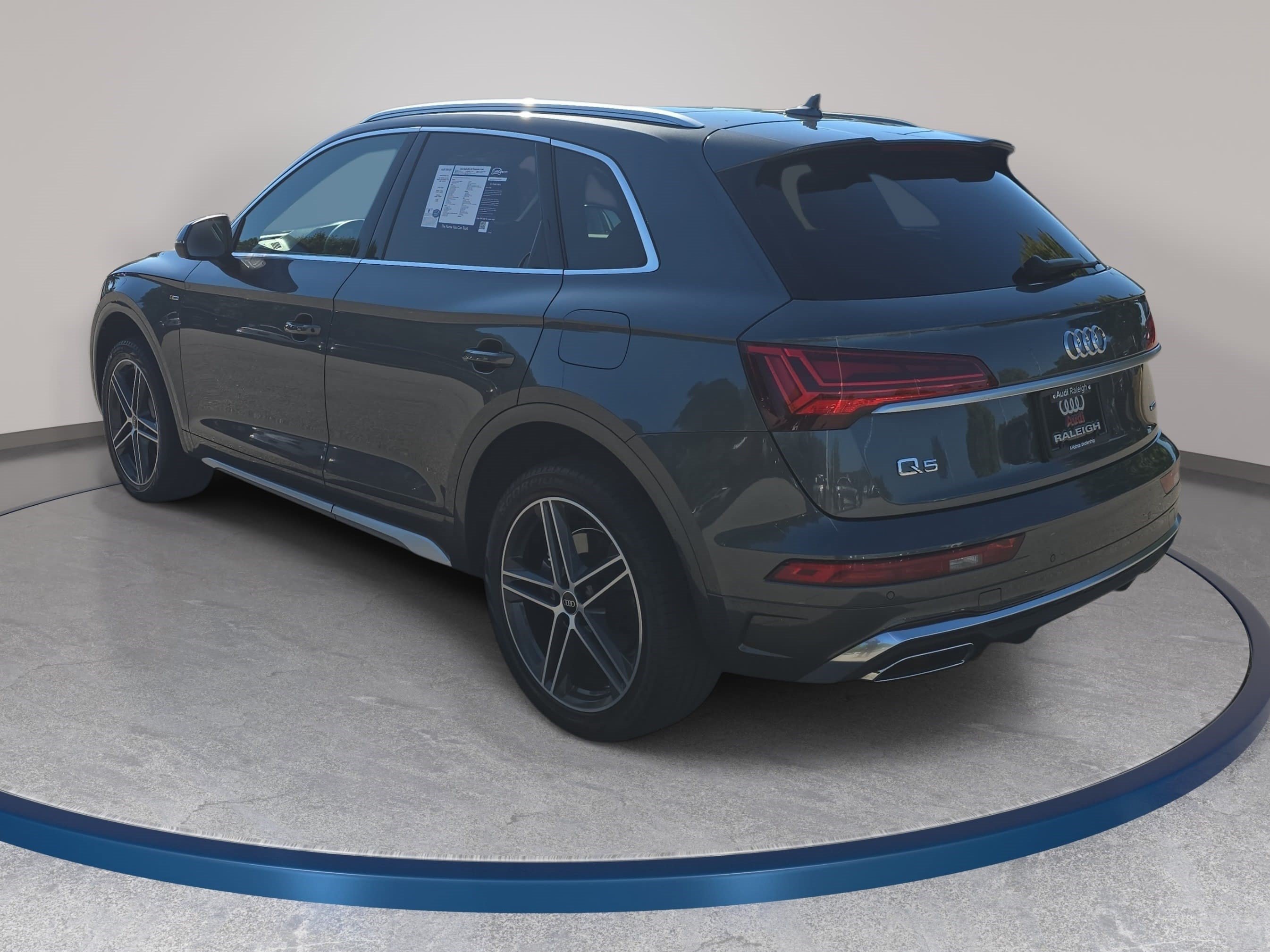 Used 2023 Audi Q5 e Premium AWD/4WD image 7
