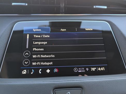 Used 2023 Cadillac XT4 Premium Luxury image 21