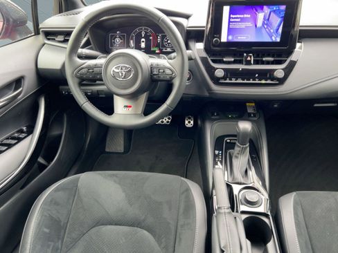 Used 2025 Toyota Corolla Premium Plus image 28