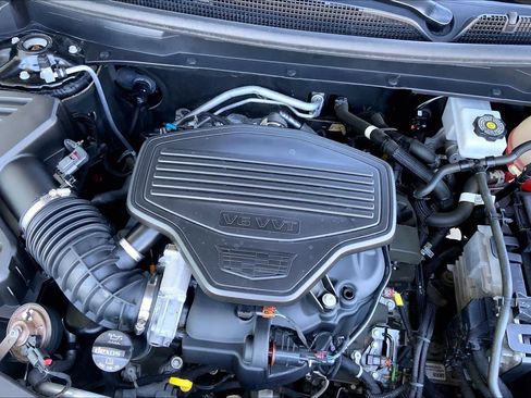 Used 2020 Cadillac XT5 Premium Luxury AWD/4WD image 31