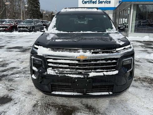 New 2026 Chevrolet Traverse LT w/ Sun and Wheel Package image 2