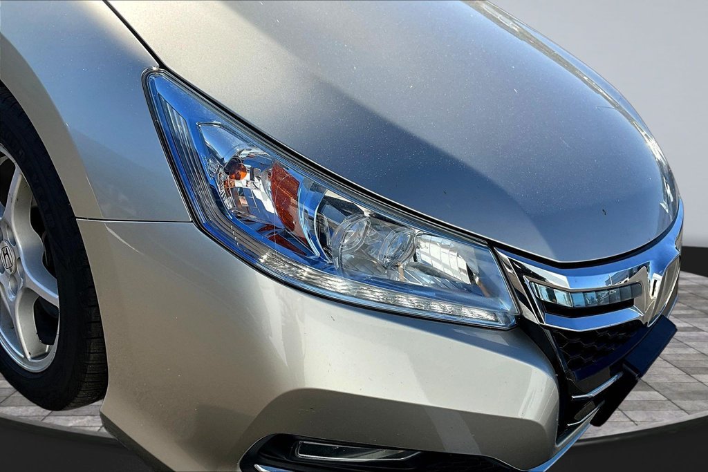 Used 2014 Honda Accord Plug-In Sedan image 32