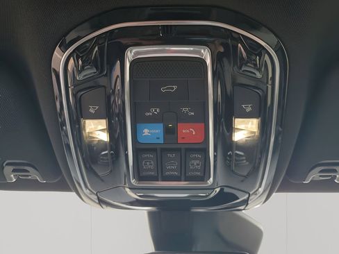 New 2026 Jeep Grand Wagoneer Summit image 43