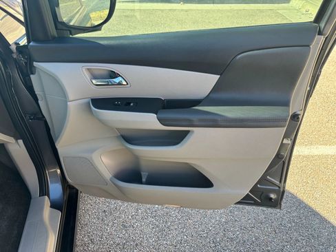 Used 2016 Honda Odyssey SE image 29