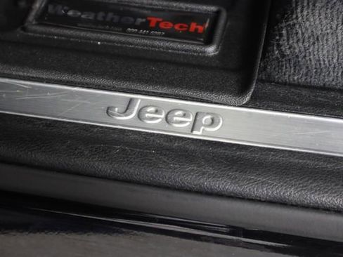 Used 2023 Jeep Grand Cherokee L Overland image 38