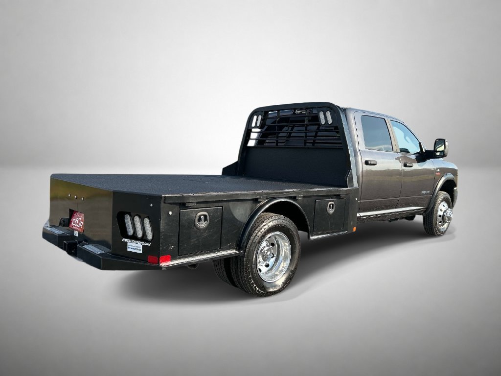 Used 2025 RAM 3500 Big Horn AWD/4WD image 3