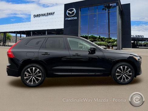Used 2025 Volvo XC60 B5 Plus AWD/4WD image 10