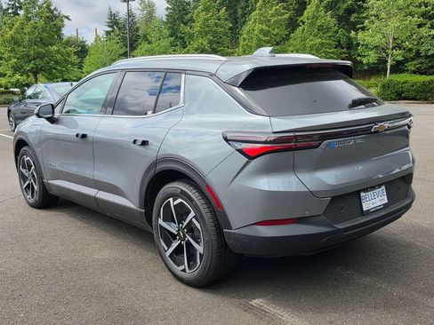 New 2026 Chevrolet Equinox EV LT AWD/4WD image 2