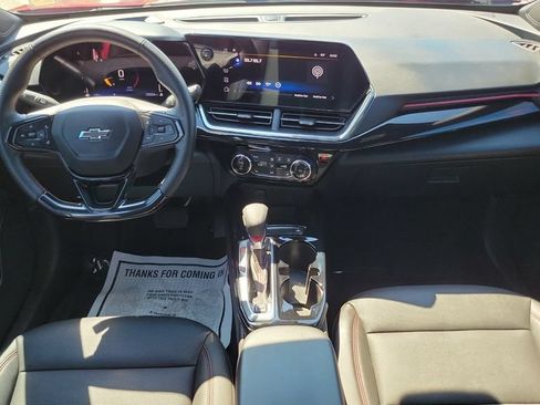 Used 2025 Chevrolet Trax RS w/ Driver Confidence Package FWD image 11