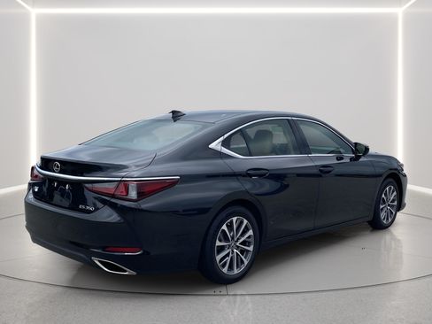 Used 2023 Lexus ES 350 w/ Accessory Package (Z1) FWD image 5